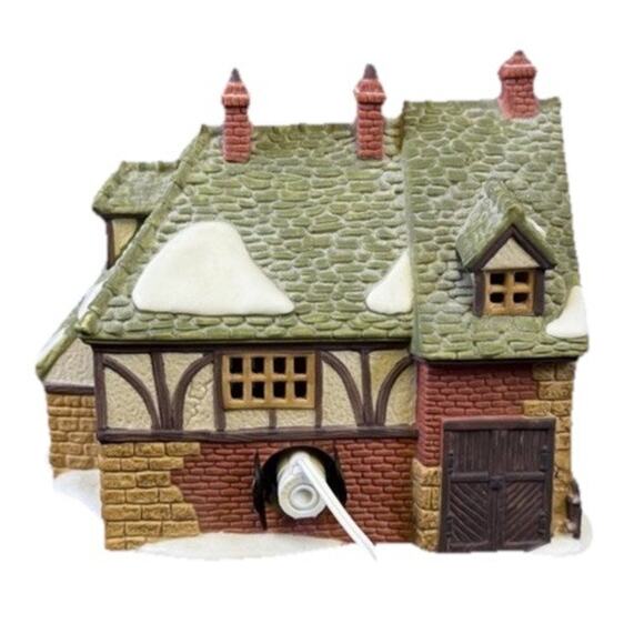 Dept 56 Dickens' Heritage Village Series Nicholas Nickleby Cottage 5925 - Picture 2 of 2